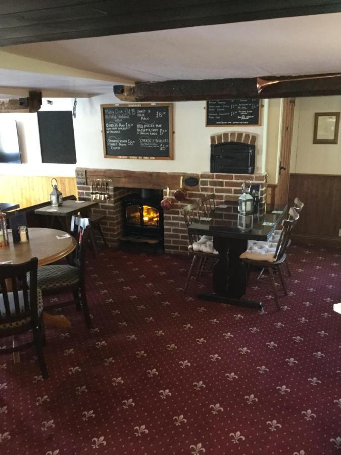 The Bell * Salisbury